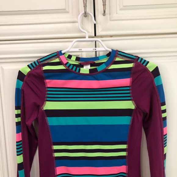Ivivva by Lululemon athletic shirt / rashguard π - Picture 3 of 9